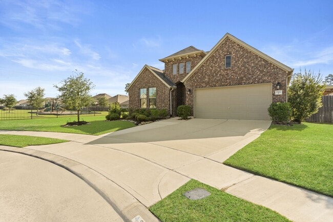 Building Photo - 25402 Kidwiler Dr