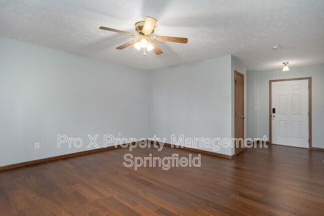 Building Photo - 3119 W Water St
