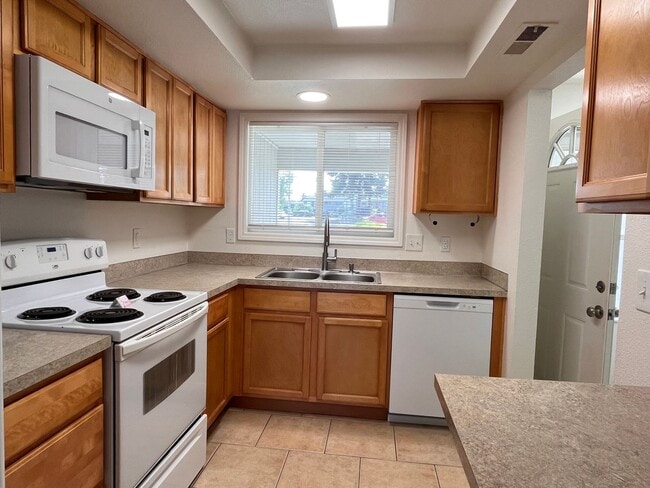 Building Photo - Snag This Rare Gem! 3 Bed, 2 Bath Ranch on a Large Lot