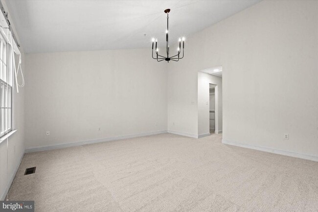 Building Photo - 2622 Clarendon Blvd