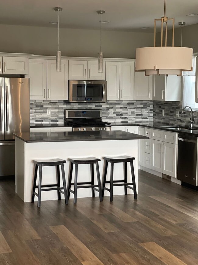 Building Photo - 1078 Oak Park Dr