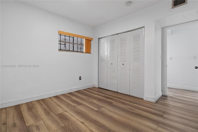 Building Photo - 6070 W 18th Ave