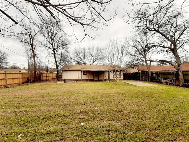 Building Photo - 1015 Blanco Dr
