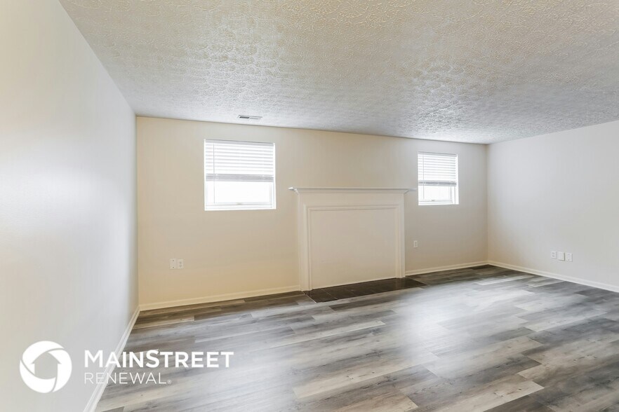 Building Photo - 2117 Brookbank Dr