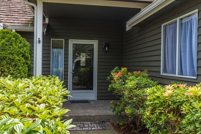 Building Photo - Updated Oak Harbor Home in Ridgehaven