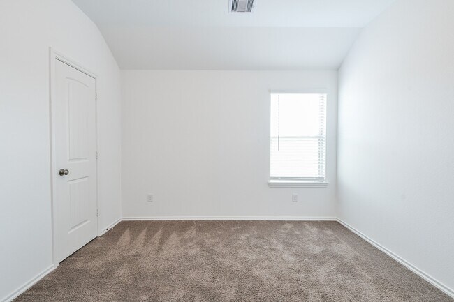 Building Photo - 18825 Amaro Hills Dr