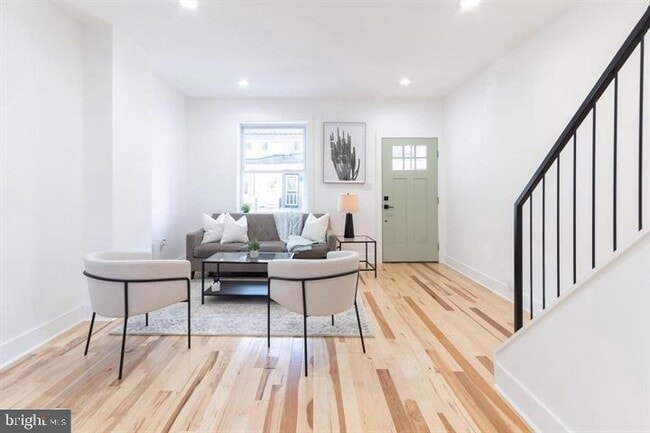 Building Photo - 2937 Nicholas St