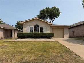 Building Photo - 10239 Blackjack Oaks Dr