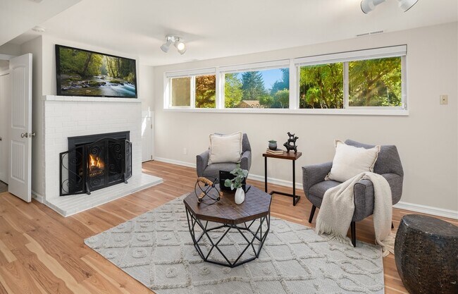 Building Photo - 12634 SE 30th St