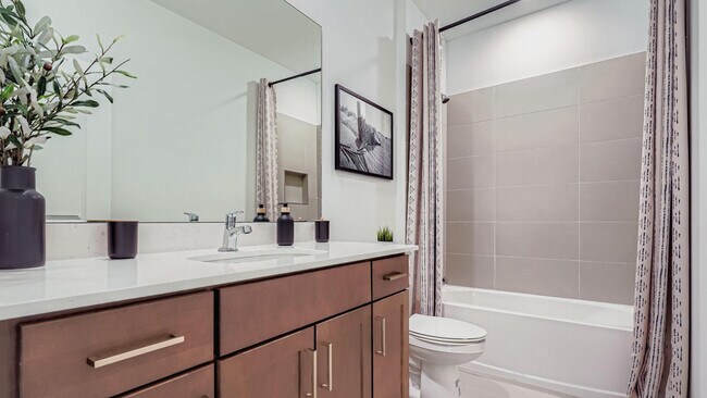 Building Photo - 202 Lakeside Lndg Dr