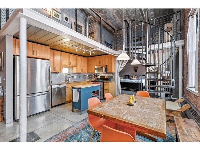 Building Photo - 250 Park Ave