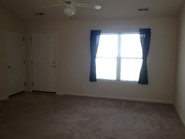 Building Photo - 7234 Peppercorn Ct
