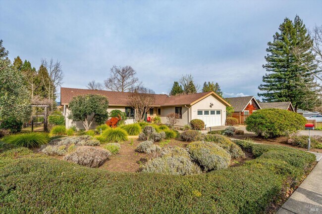 Building Photo - 1675 Sylvaner Ave