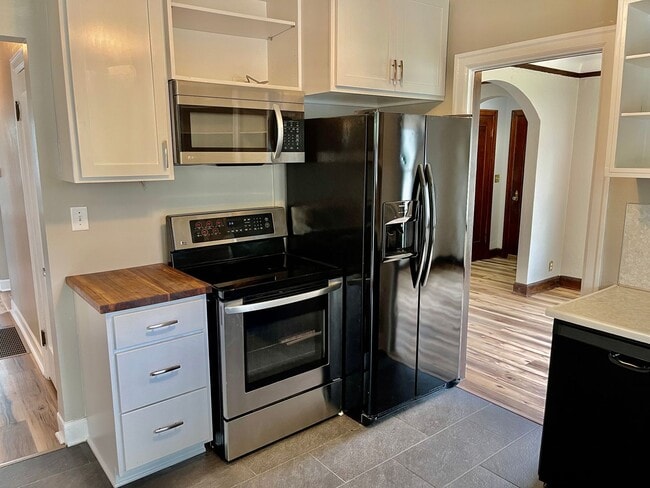 Building Photo - Audubon Park Rental!