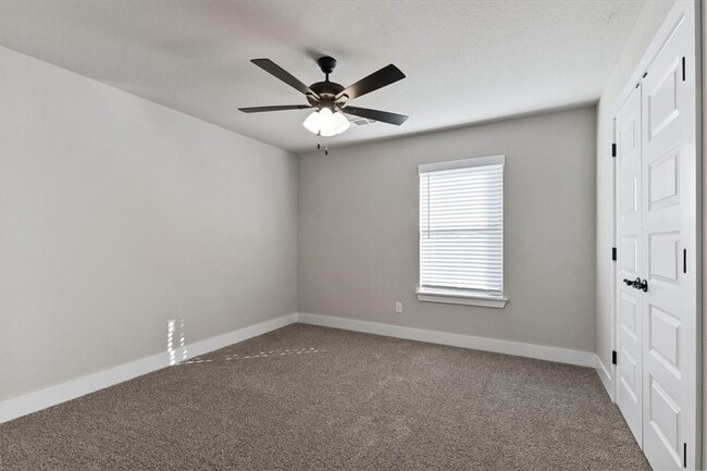 Building Photo - 7005 SW High Meadow Blvd