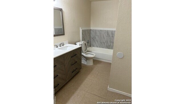 Building Photo - 3510 Mistic Grove