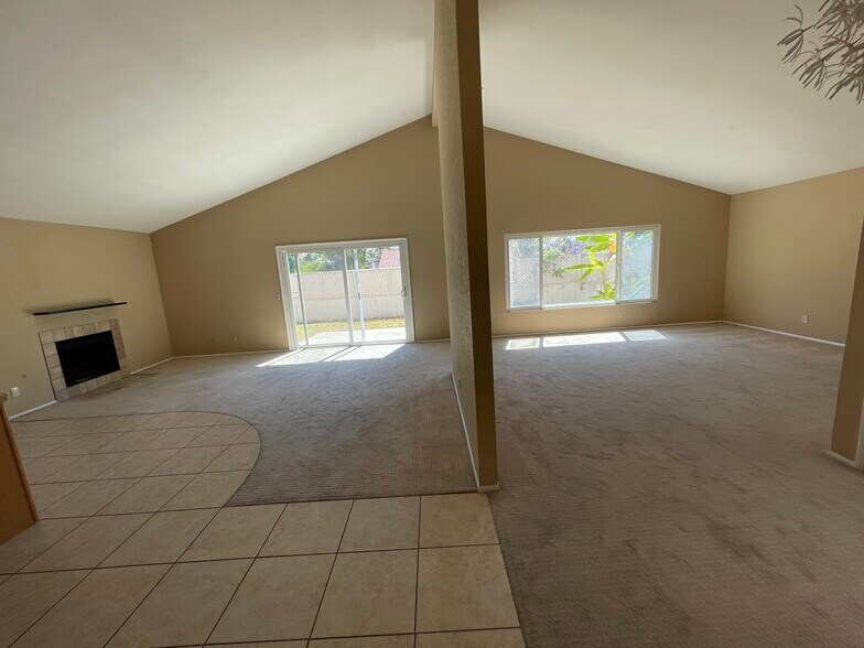 Building Photo - 2802 Cazadero Dr