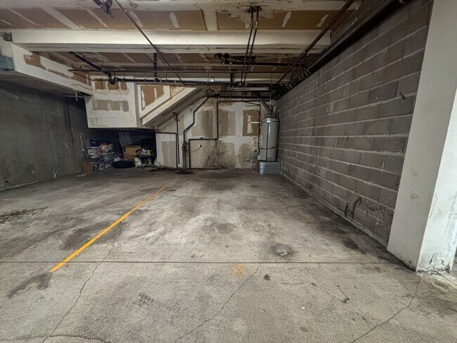 Building Photo - 749-749 Taraval St