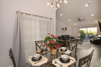 Building Photo - 164 Desert Falls Dr E