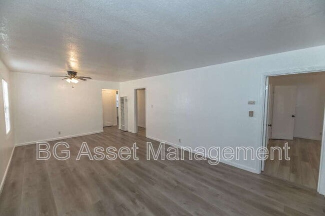 Building Photo - 1428 Monterey St