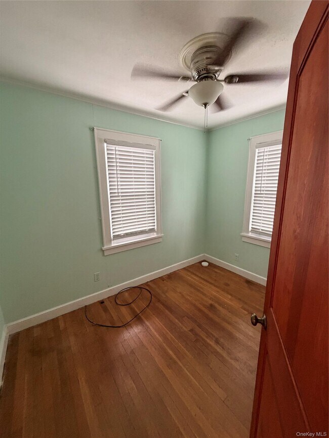 Building Photo - 7 Foran Pl