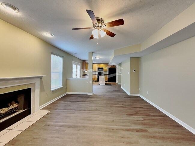 Building Photo - 7924 Valley Trace Ln