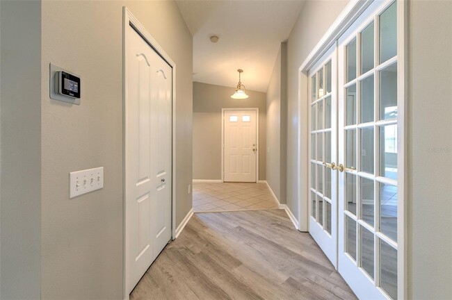 Building Photo - 5046 Gato Del Sol Cir