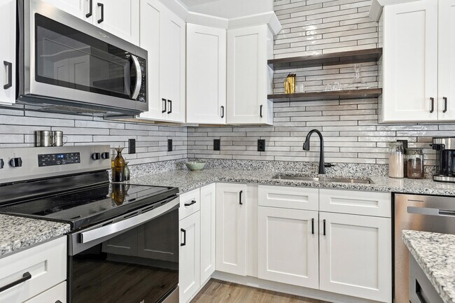 Building Photo - 65 Marsh Landing N