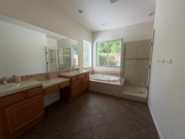 Building Photo - 52345 Shining Star Ln