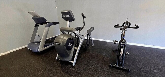 Building Photo - 1881 NW 96th Terrace