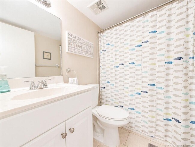 Building Photo - 7430 S Ocean Dr