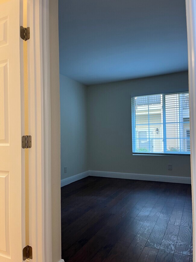 Building Photo - 3545 Grove St