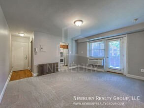 Building Photo - 104 W Steuben St