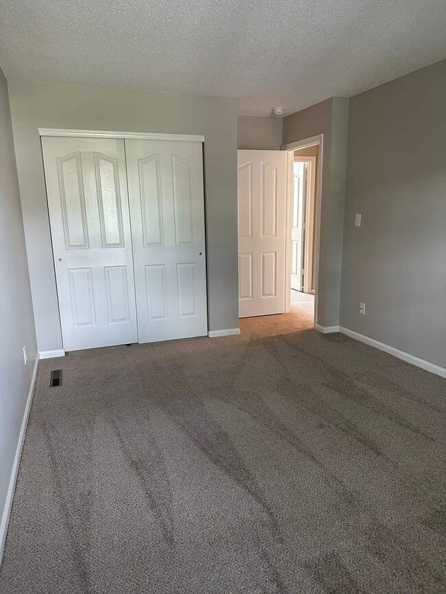 Building Photo - Plantation Woods  in Chesapeake 3 BR, 2.5 BA, 2 Car Garage