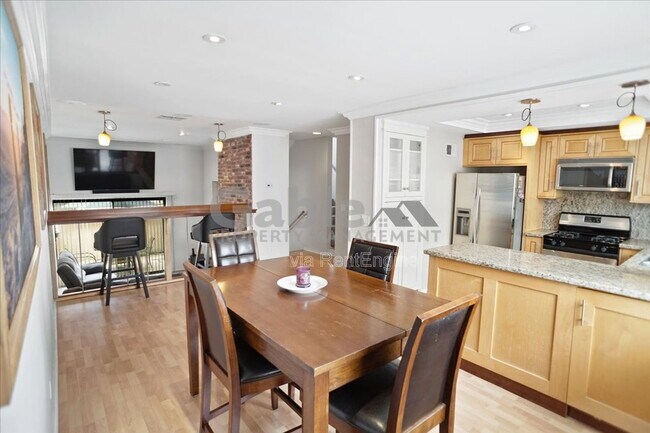 Building Photo - 27663 Ironstone Dr