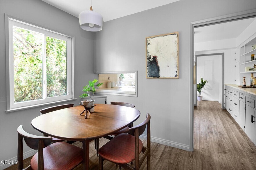 Breakfast Nook - 370 Grace Dr