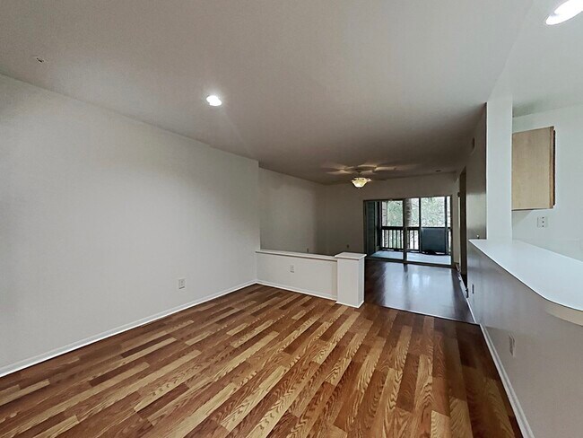 Building Photo - 490 N Pin Oak Pl