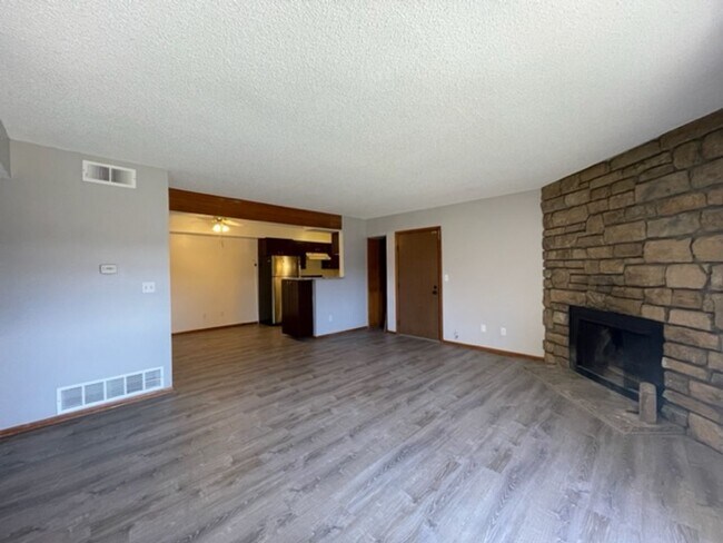 Building Photo - 7150 W 20th Ave