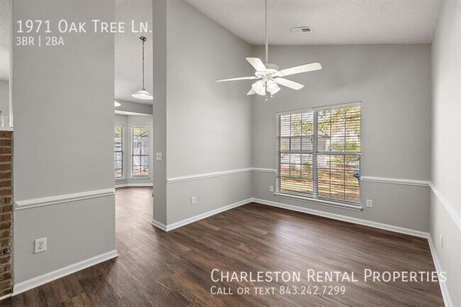 Building Photo - 1971 Oak Tree Ln