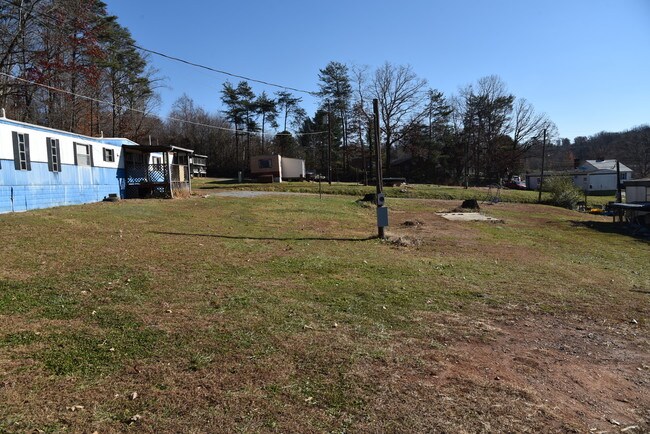 Building Photo - Lawless Mobile Home Park