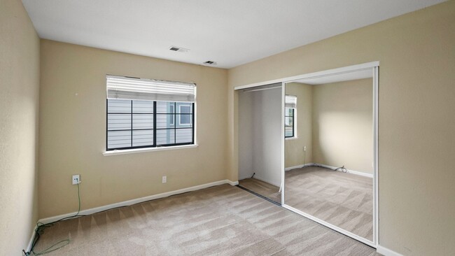 Building Photo - BEAUTIFUL HOME IN THE GLEN COVE AREA  OF VALLEJO WITH VIEWS OF THE BAY