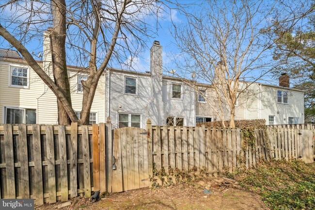 Building Photo - 106 Lamont Ln