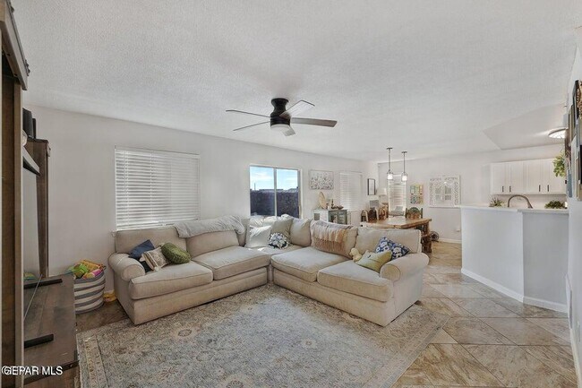 Building Photo - 11944 Mesquite Rock Dr