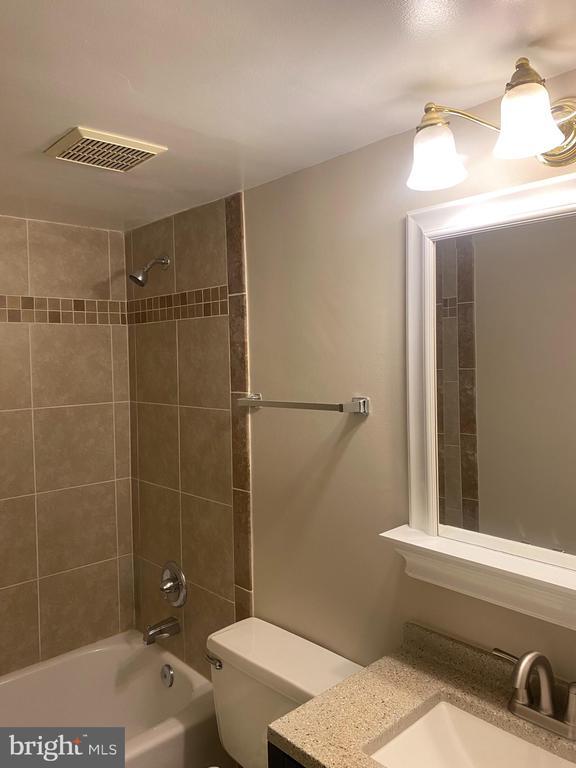 Building Photo - 11723 Karbon Hill Ct