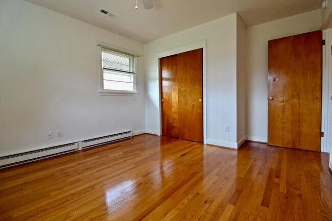 Building Photo - 5621 Bridlewood Dr