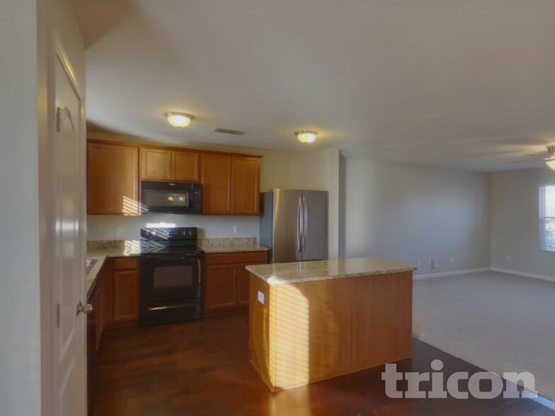 Building Photo - 3612 Pitchers Ln