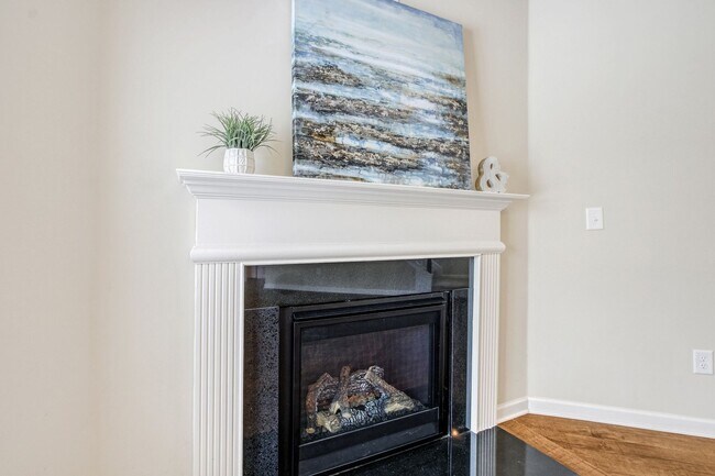 Building Photo - 4639 Southwind Rd