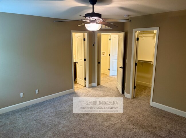 Building Photo - Northland Living at Its Best | 3 Bed • 2 Bath • 1,500 Sq Ft