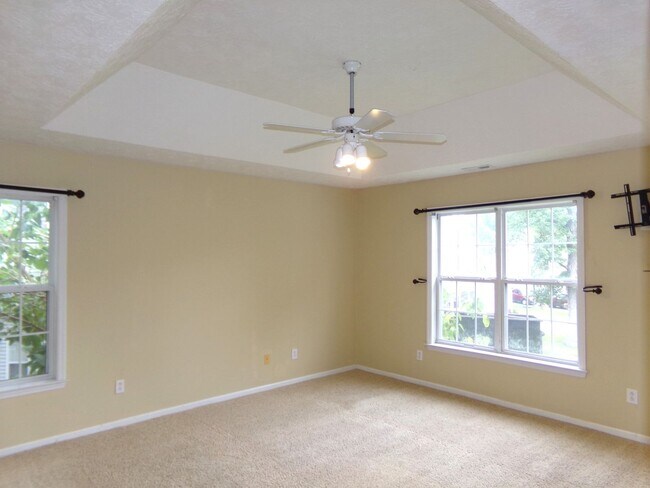 Building Photo - Beautiful 2 story home located on a cul-de-sac