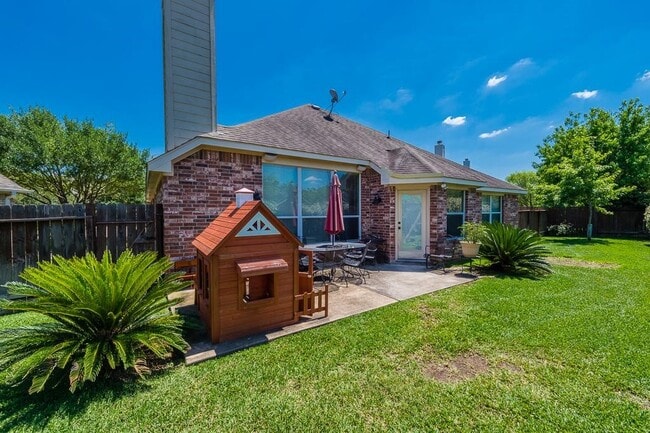 Building Photo - 23915 Elden Hills Ct